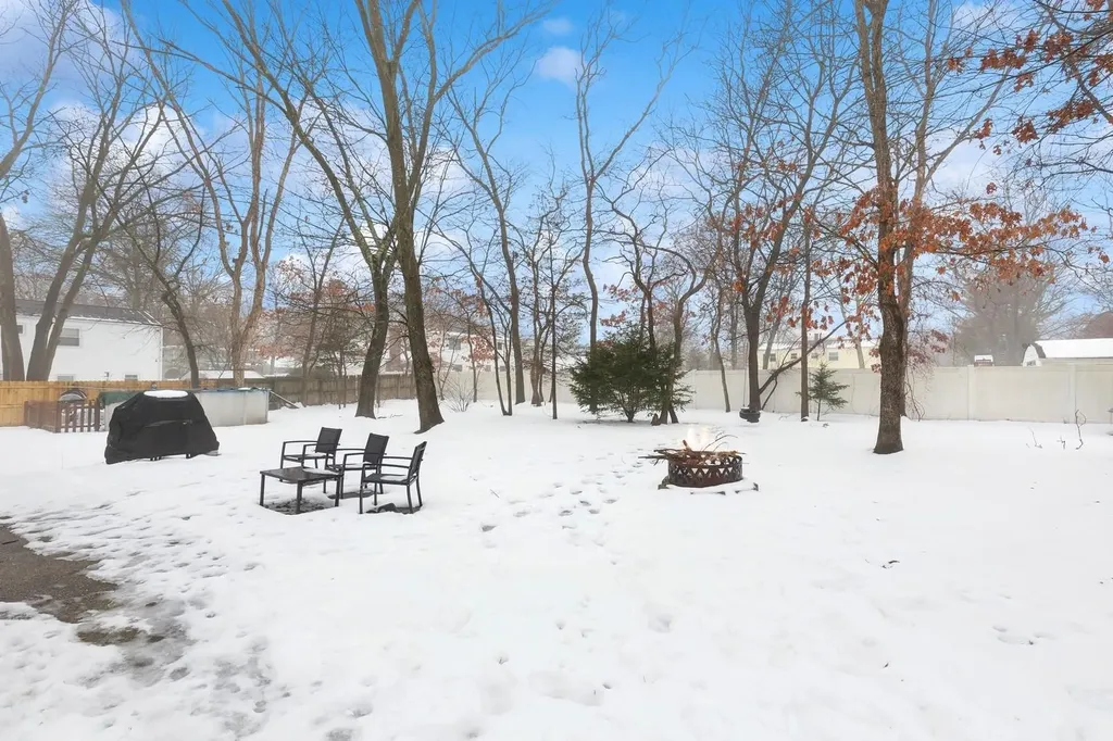12 Conklin Avenue Selden NY 11784