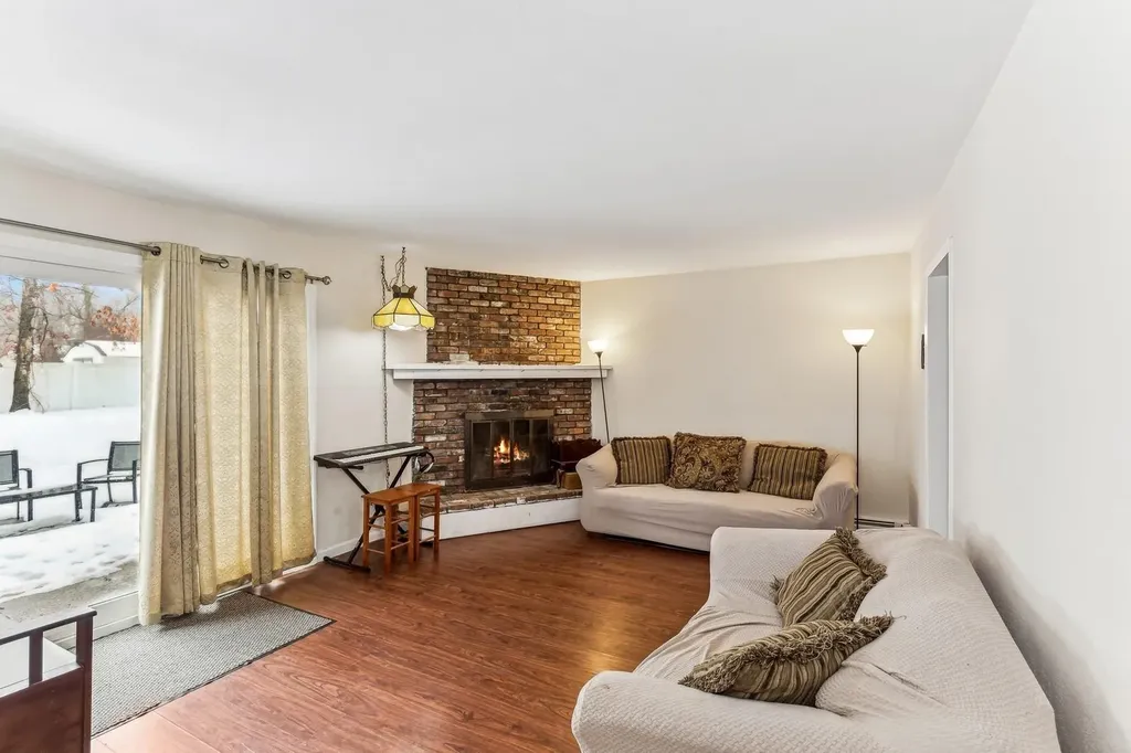 12 Conklin Avenue Selden NY 11784