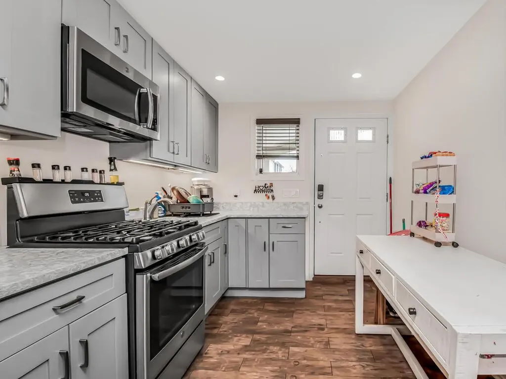 1045 Calhoun Avenue Bronx NY 10465