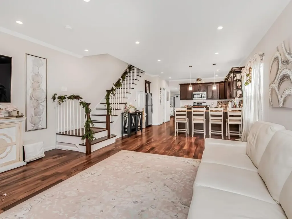 1045 Calhoun Avenue Bronx NY 10465