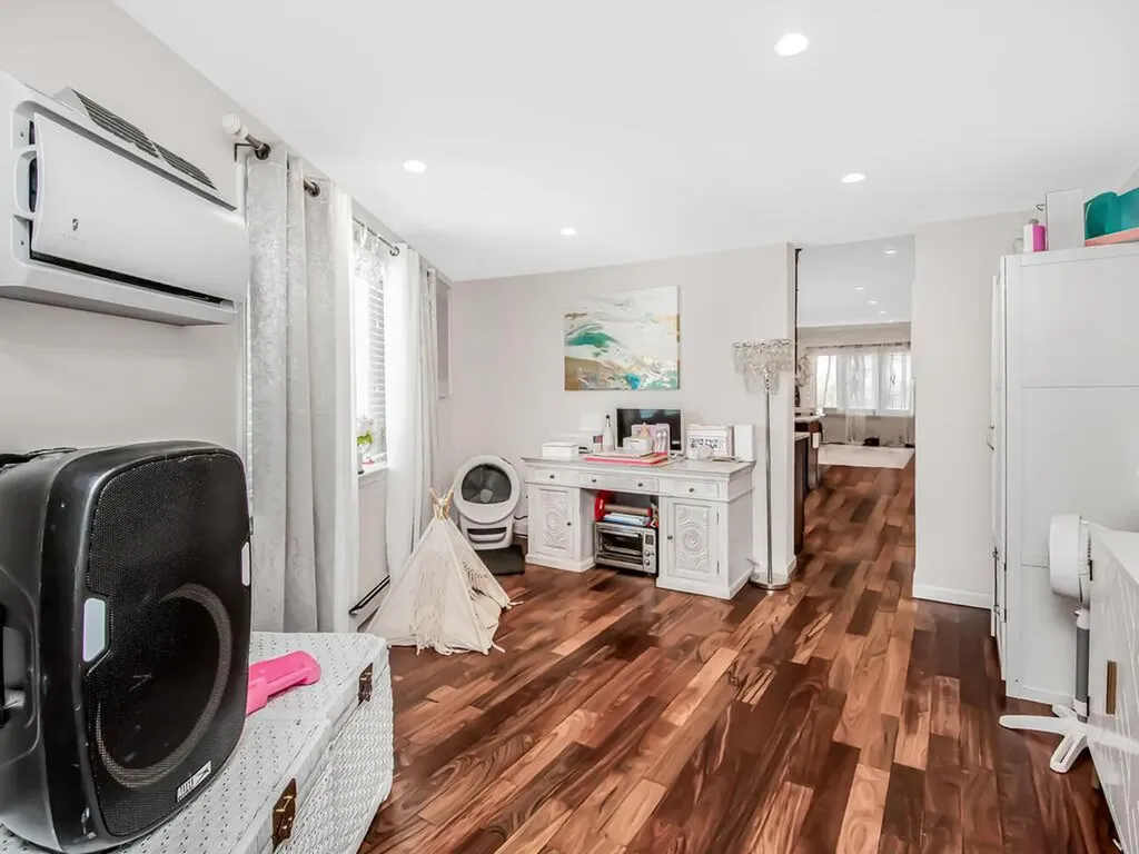 1045 Calhoun Avenue Bronx NY 10465