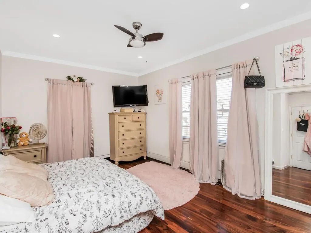 1045 Calhoun Avenue Bronx NY 10465