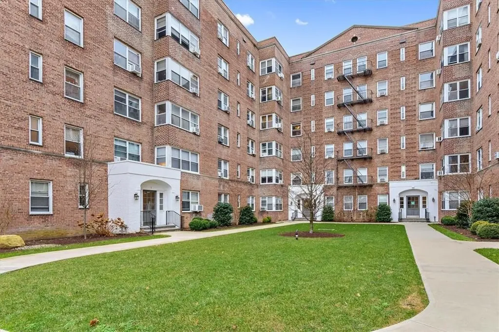 1 Bronxville Road Bronxville NY 10708