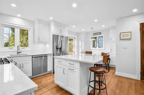 16 Lotus Road New Rochelle NY 10804