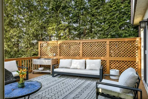 16 Lotus Road New Rochelle NY 10804