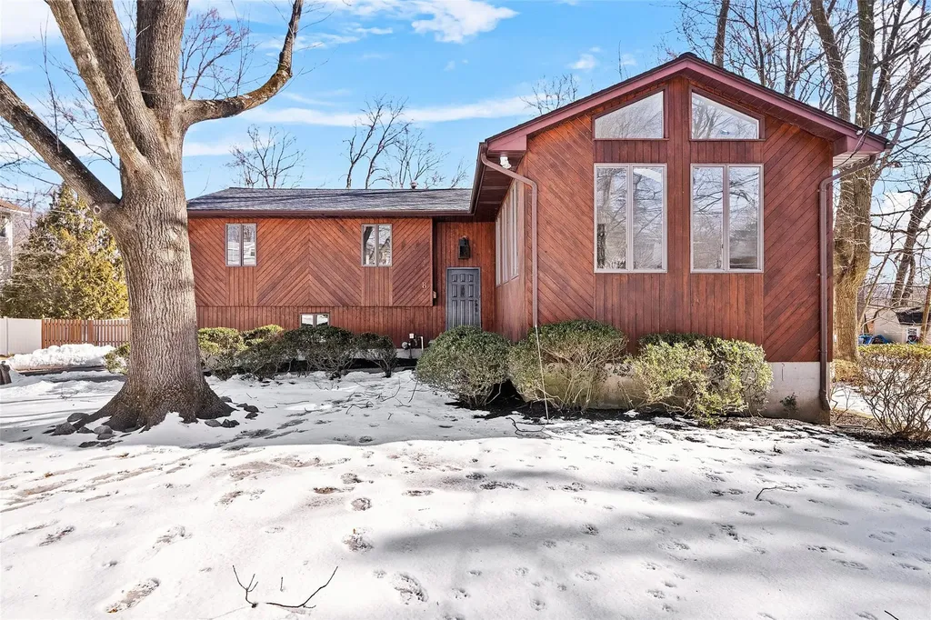 8 Heather Lane West Nyack NY 10994