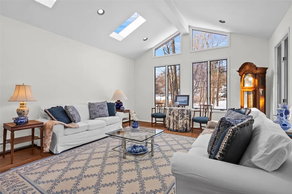 8 Heather Lane West Nyack NY 10994