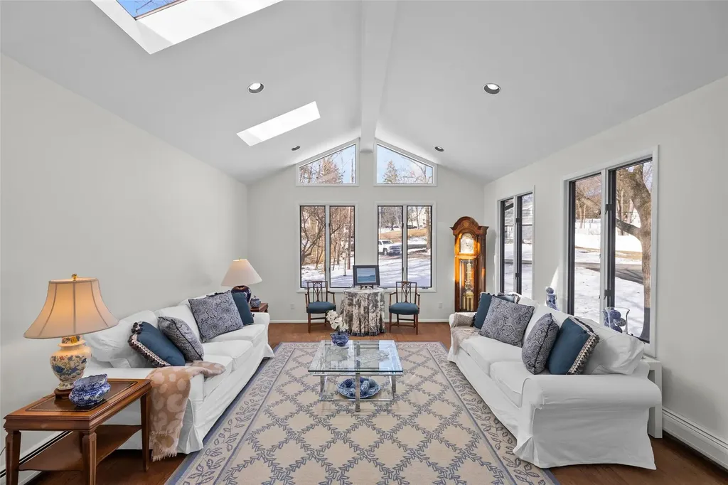 8 Heather Lane West Nyack NY 10994