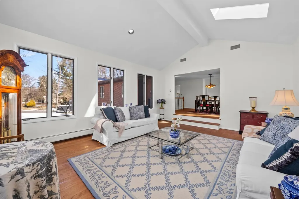 8 Heather Lane West Nyack NY 10994