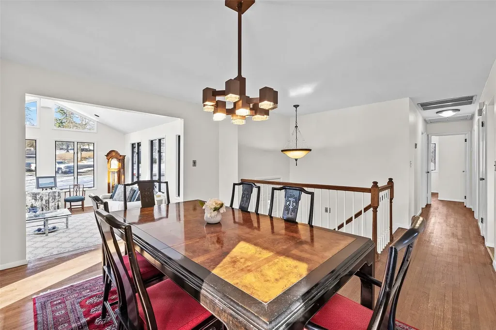 8 Heather Lane West Nyack NY 10994