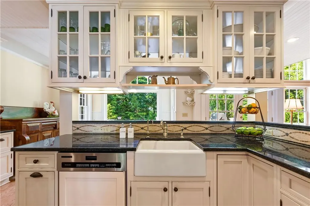 27 Sunset Drive Thornwood NY 10594