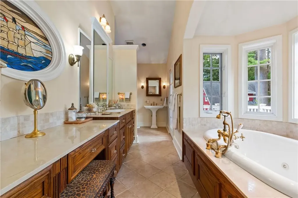 27 Sunset Drive Thornwood NY 10594