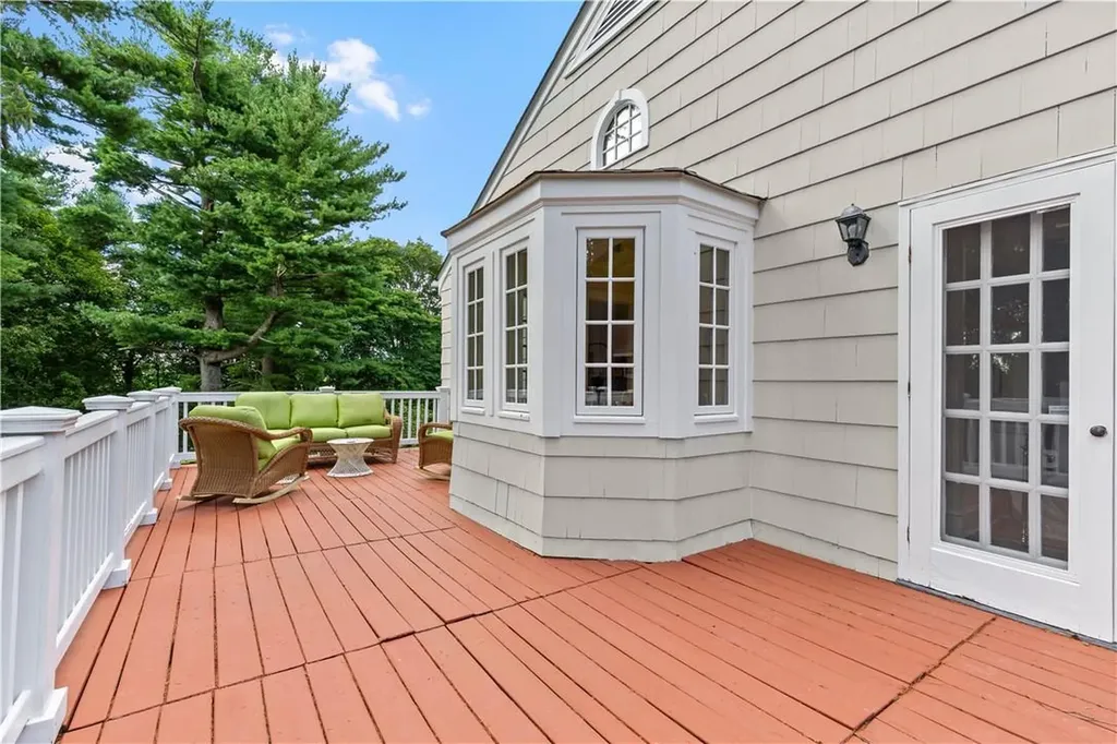 27 Sunset Drive Thornwood NY 10594