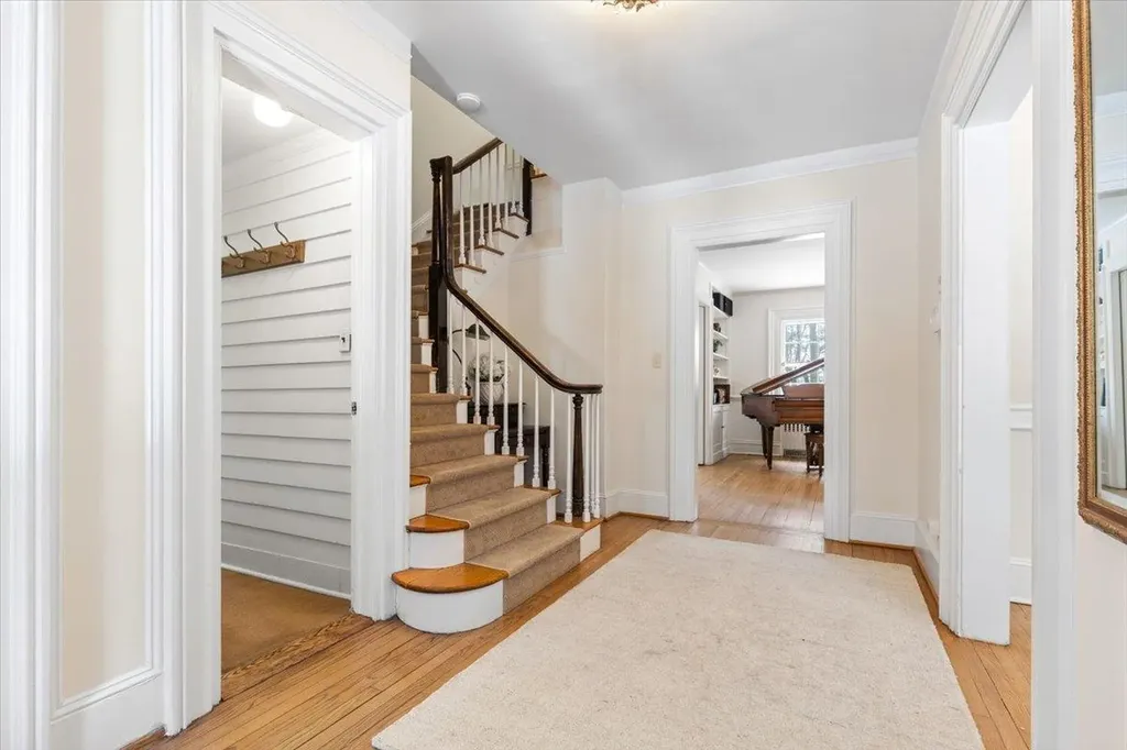 27 Sunset Drive Thornwood NY 10594