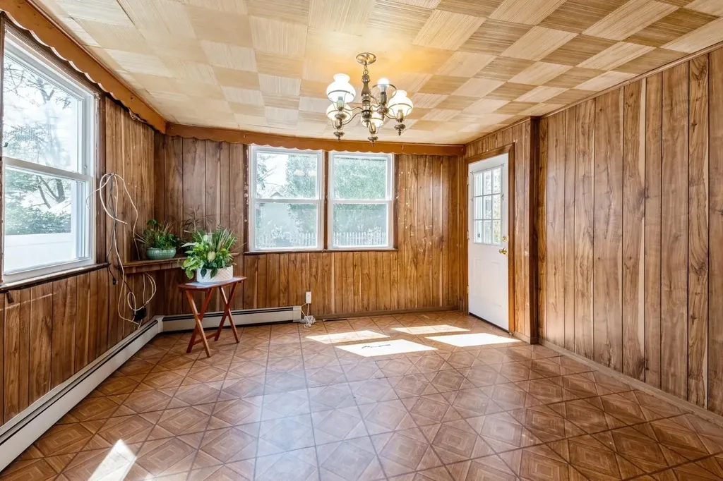379 Rolling Street Malverne NY 11565