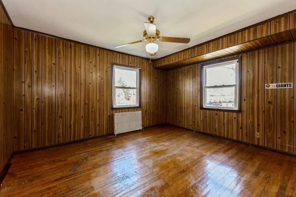 379 Rolling Street Malverne NY 11565