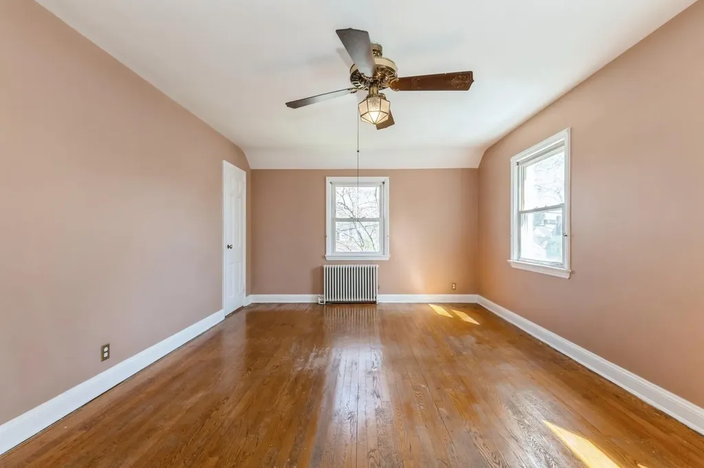 379 Rolling Street Malverne NY 11565
