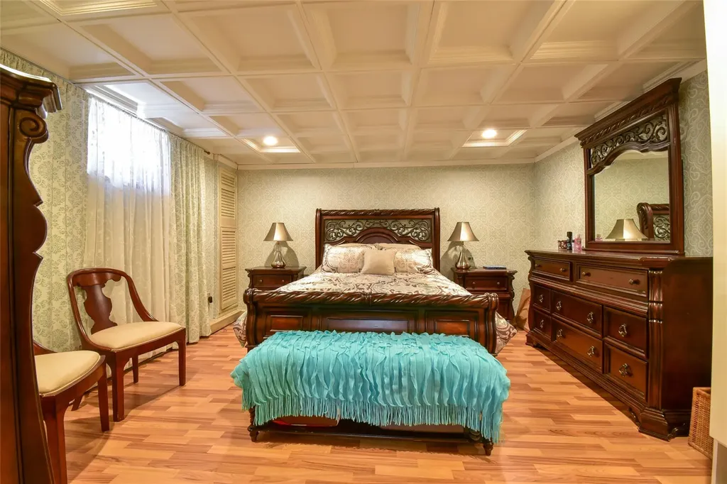 86 Highland Down Shoreham NY 11786