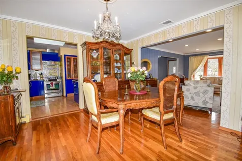 86 Highland Down Shoreham NY 11786