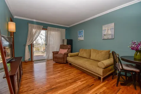 86 Highland Down Shoreham NY 11786