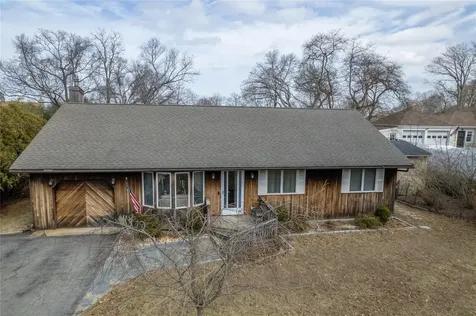 86 Highland Down Shoreham NY 11786