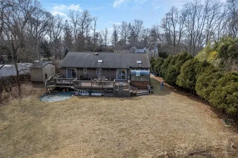 86 Highland Down Shoreham NY 11786