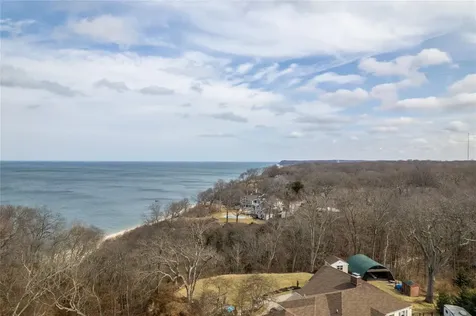 86 Highland Down Shoreham NY 11786