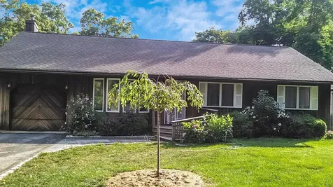 86 Highland Down Shoreham NY 11786