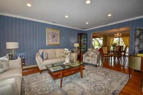 86 Highland Down Shoreham NY 11786