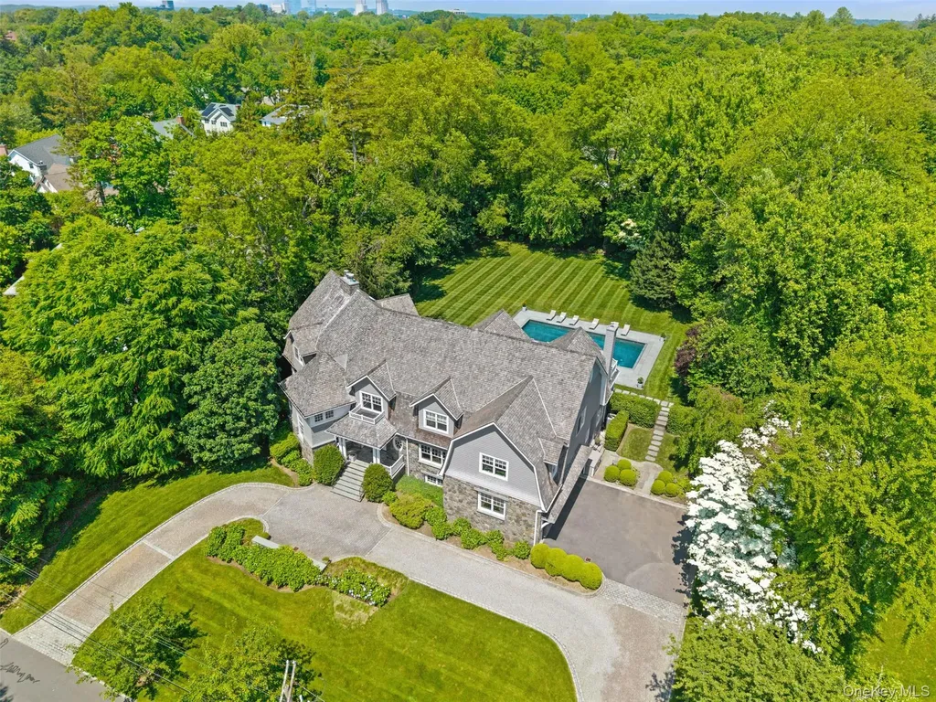 35 Eton Road Scarsdale NY 10583