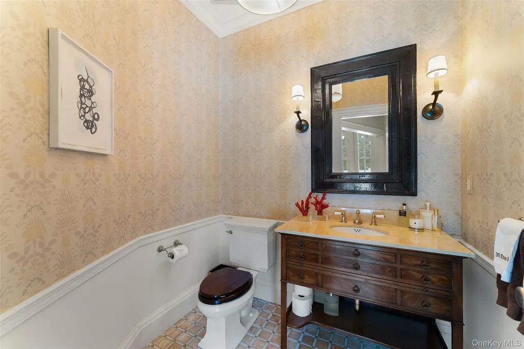 35 Eton Road Scarsdale NY 10583