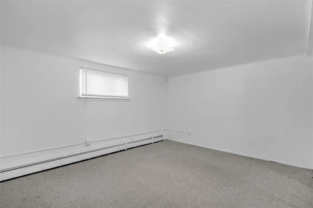 24 Farner Avenue Selden NY 11784