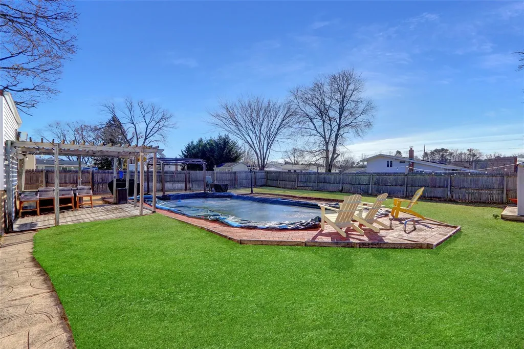 24 Farner Avenue Selden NY 11784