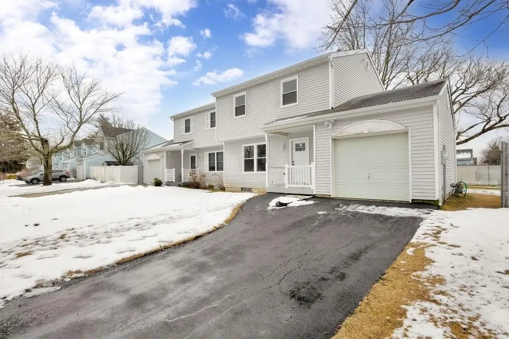 29 Walnut Street Central Islip NY 11722