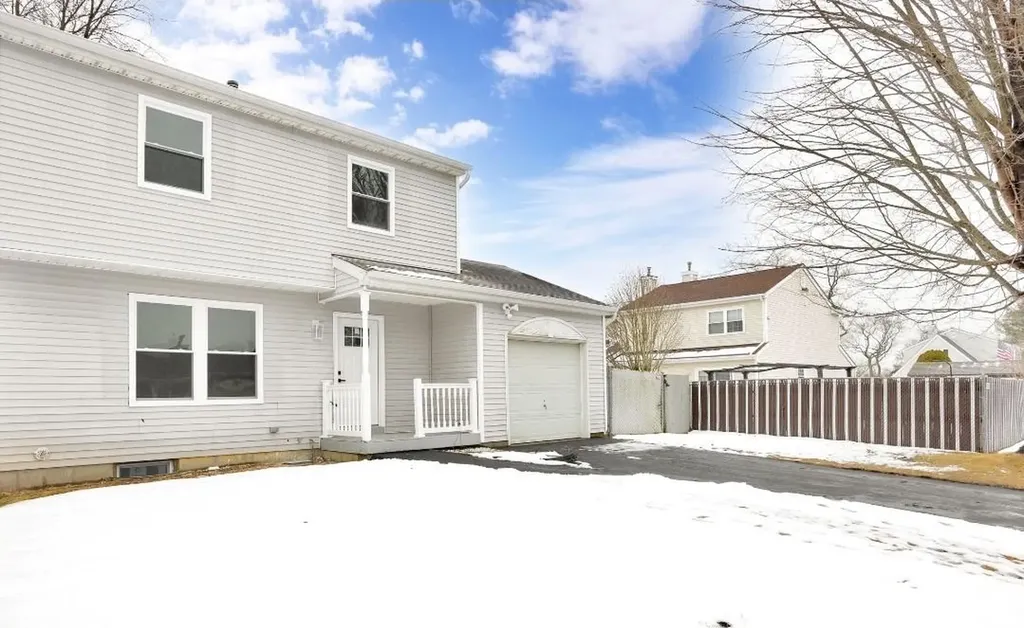 29 Walnut Street Central Islip NY 11722