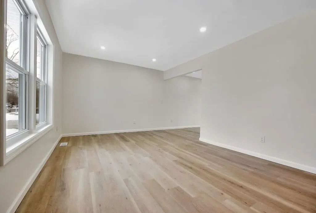 29 Walnut Street Central Islip NY 11722