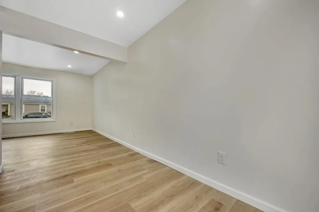 29 Walnut Street Central Islip NY 11722