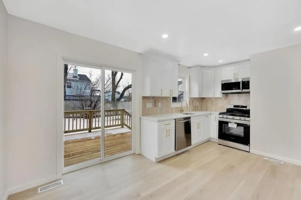 29 Walnut Street Central Islip NY 11722