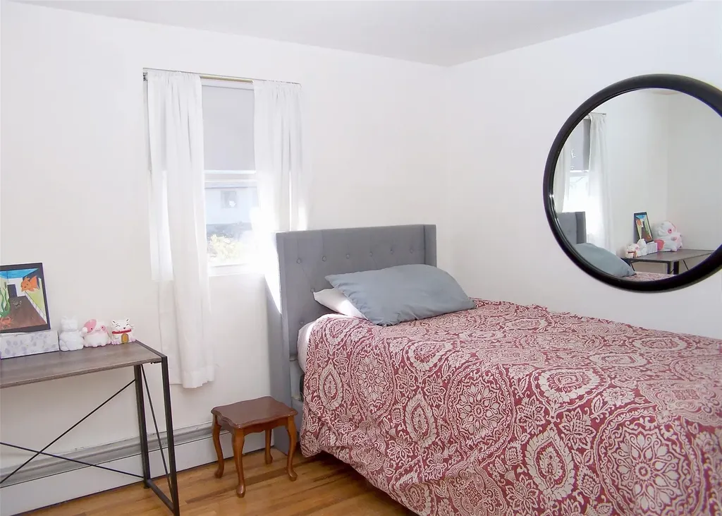 23 Willow Street Selden NY 11784