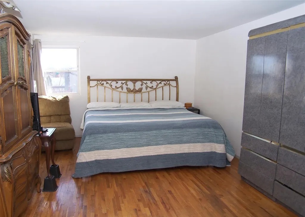 23 Willow Street Selden NY 11784