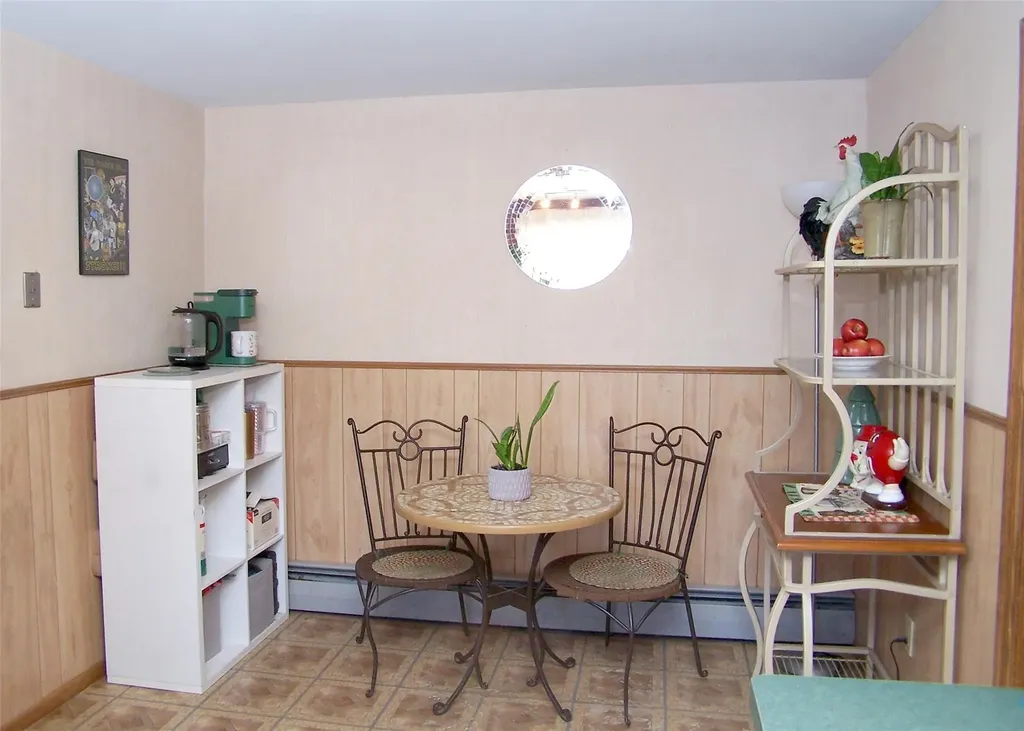 23 Willow Street Selden NY 11784