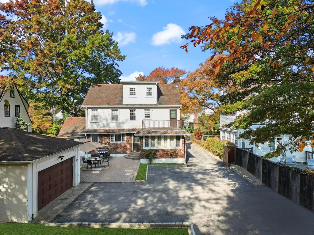 4520 Boston Post Road Pelham NY 10803