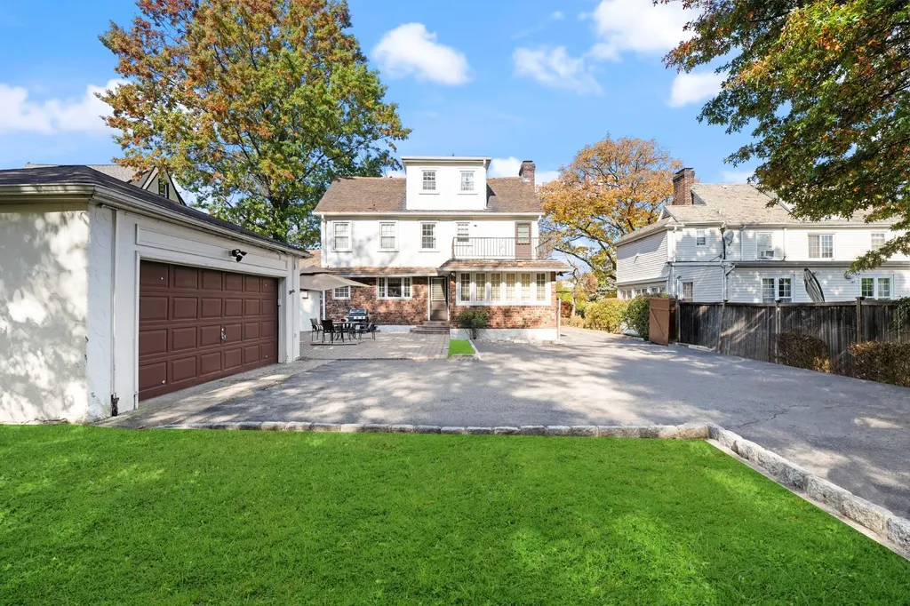 4520 Boston Post Road Pelham NY 10803