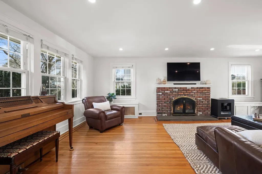 4520 Boston Post Road Pelham NY 10803