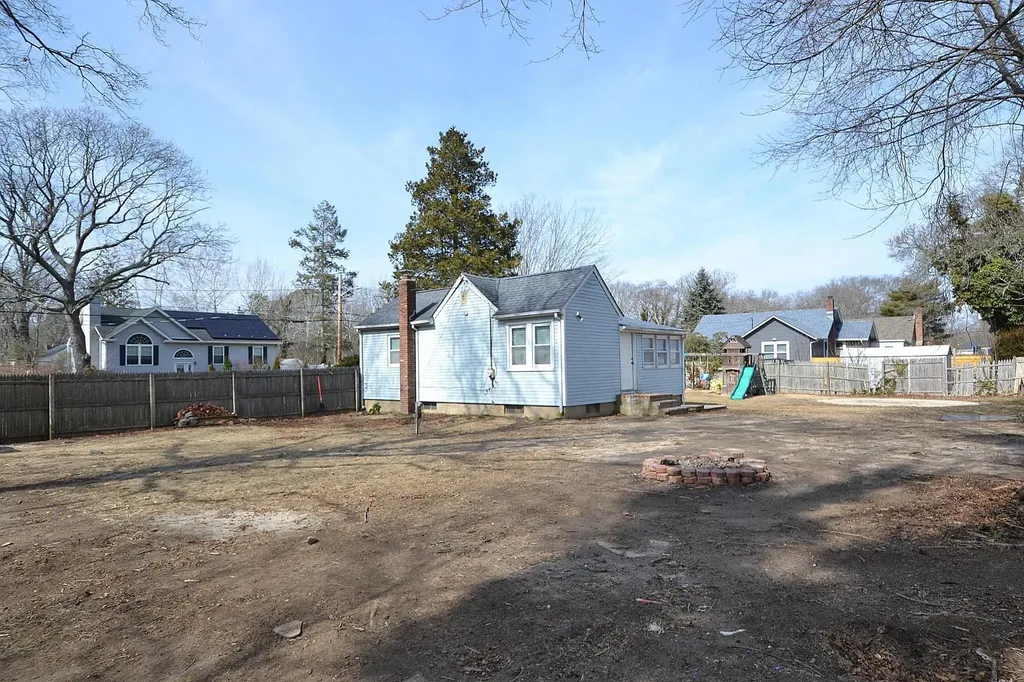 179 Lynbrook Drive Mastic Beach NY 11951