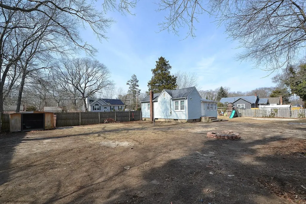179 Lynbrook Drive Mastic Beach NY 11951
