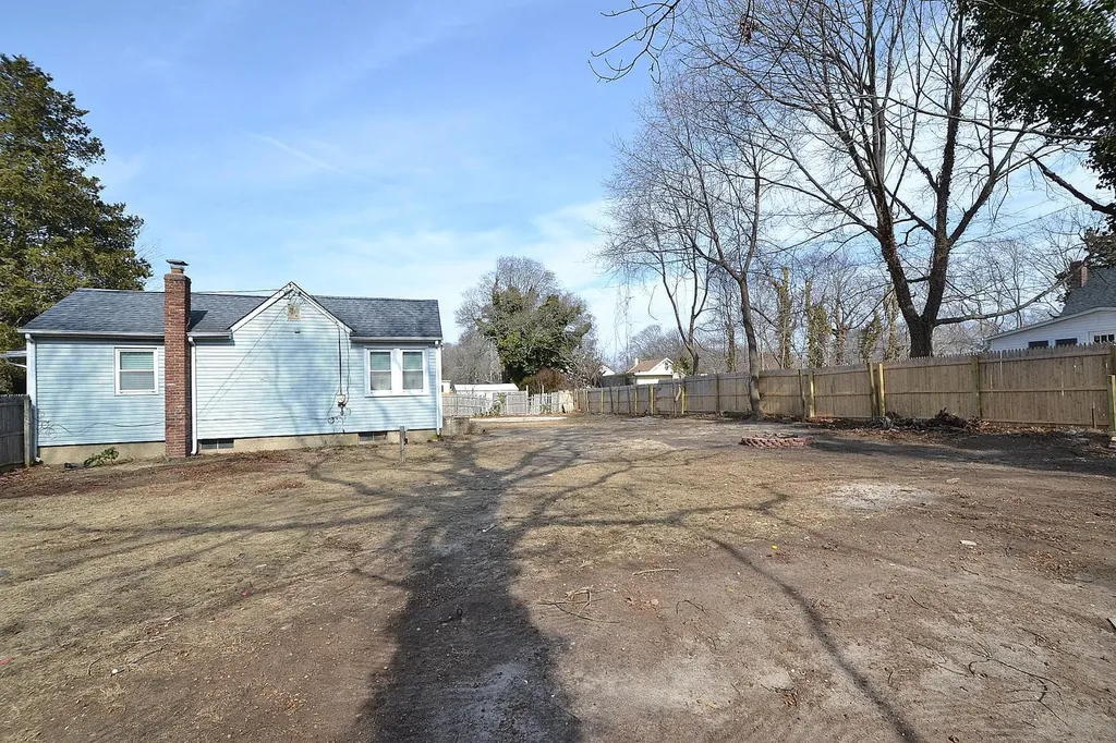 179 Lynbrook Drive Mastic Beach NY 11951