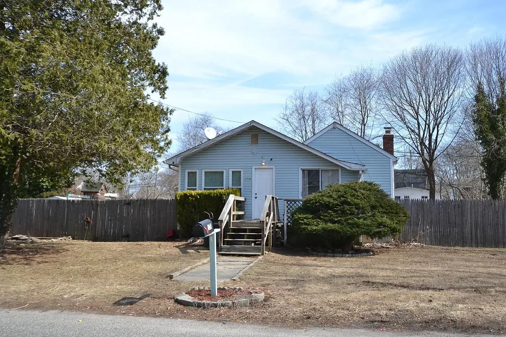179 Lynbrook Drive Mastic Beach NY 11951