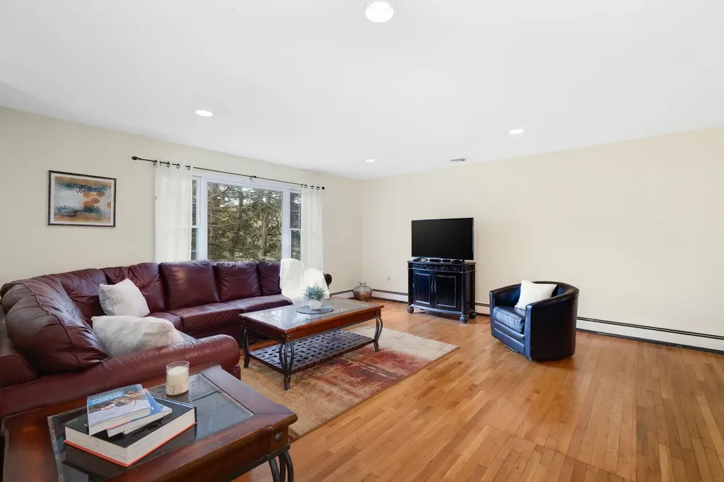 14 Ashley Lane Cold Spring NY 10516