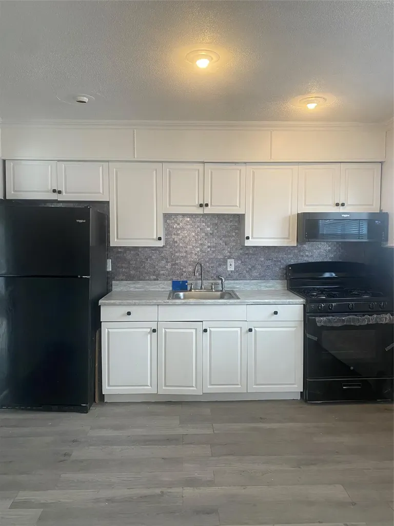 123 Lakeway Drive West Babylon NY 11704